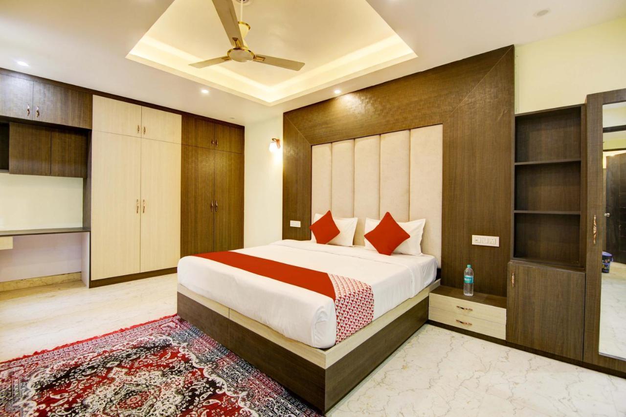 Hotel Oyo White House Noida Exteriér fotografie